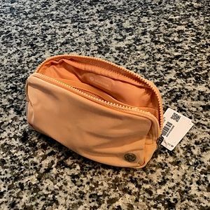 Exclusive Edition Lululemon Everywhere Belt Bag Summer Glow NWT